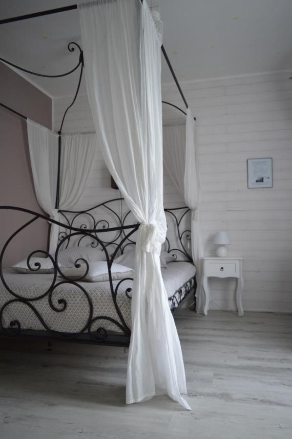 Au Coeur Du Bien Etre, Chambre D'Hotes Avec Piscine Chauffee Et Couverte, Spa, Sauna, Massages Monteaux Bagian luar foto